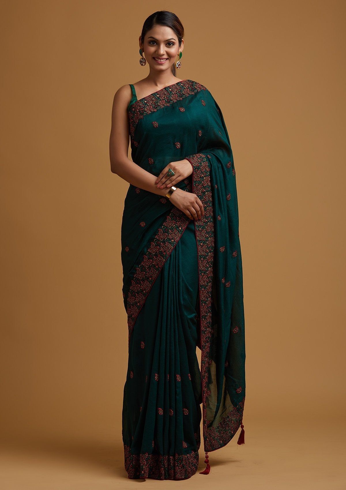 Bottle Green Threadwork Soft Silk Saree - image 1